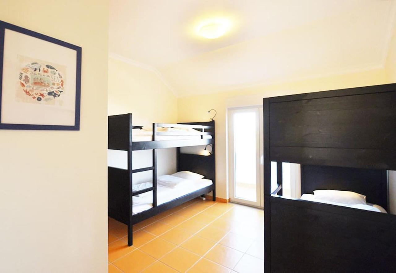 Casa Baleia - Praia E Piscina - 10 Pessoas Ferrel  Eksteriør billede